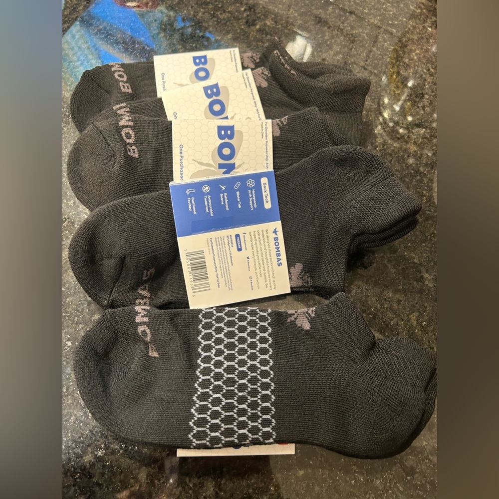 Bombas socks lot of 5 medium